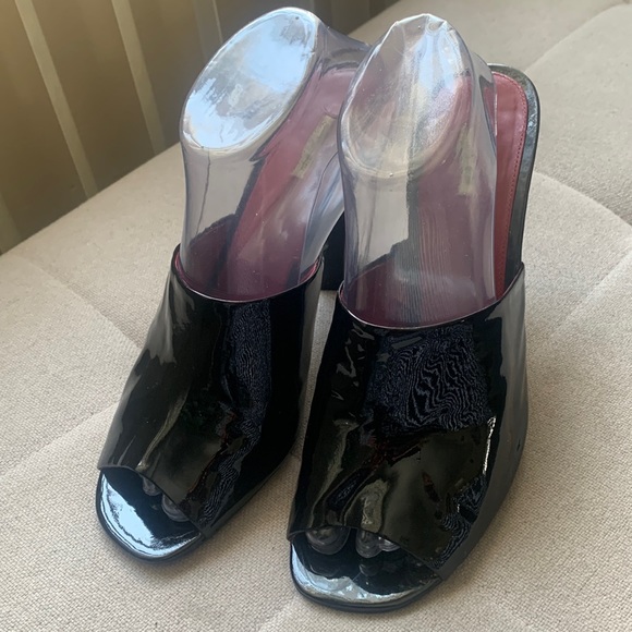 Max Studio Shoes - Max Studio Women's Black Patent Leather Heeled Slip On Mules Size 9.5M